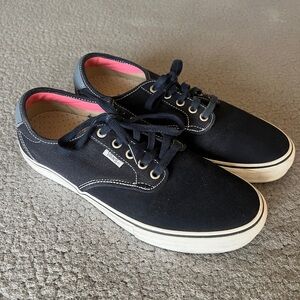 Vans Black Canvas Low-Top Sneakers with Pink Lining